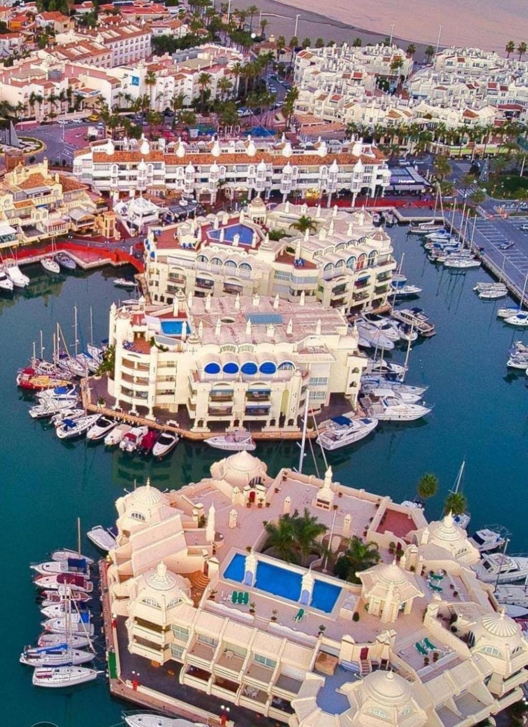 Mrv Al Lado De La Playa Con Parking * Benalmadena